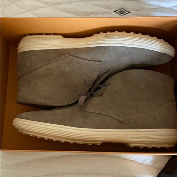 Tod’s Chukka - Picture 2 of 4